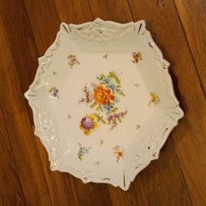 Dresden 10" shallow Porcelain Bowl